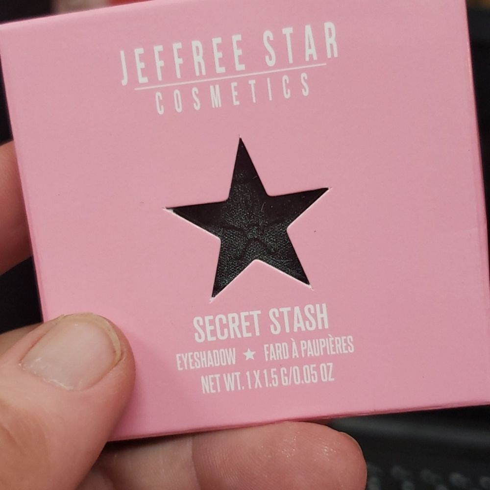 Secret Stash Drop in Replacement Eye Shadow Color  By JS Cosmetics NIP